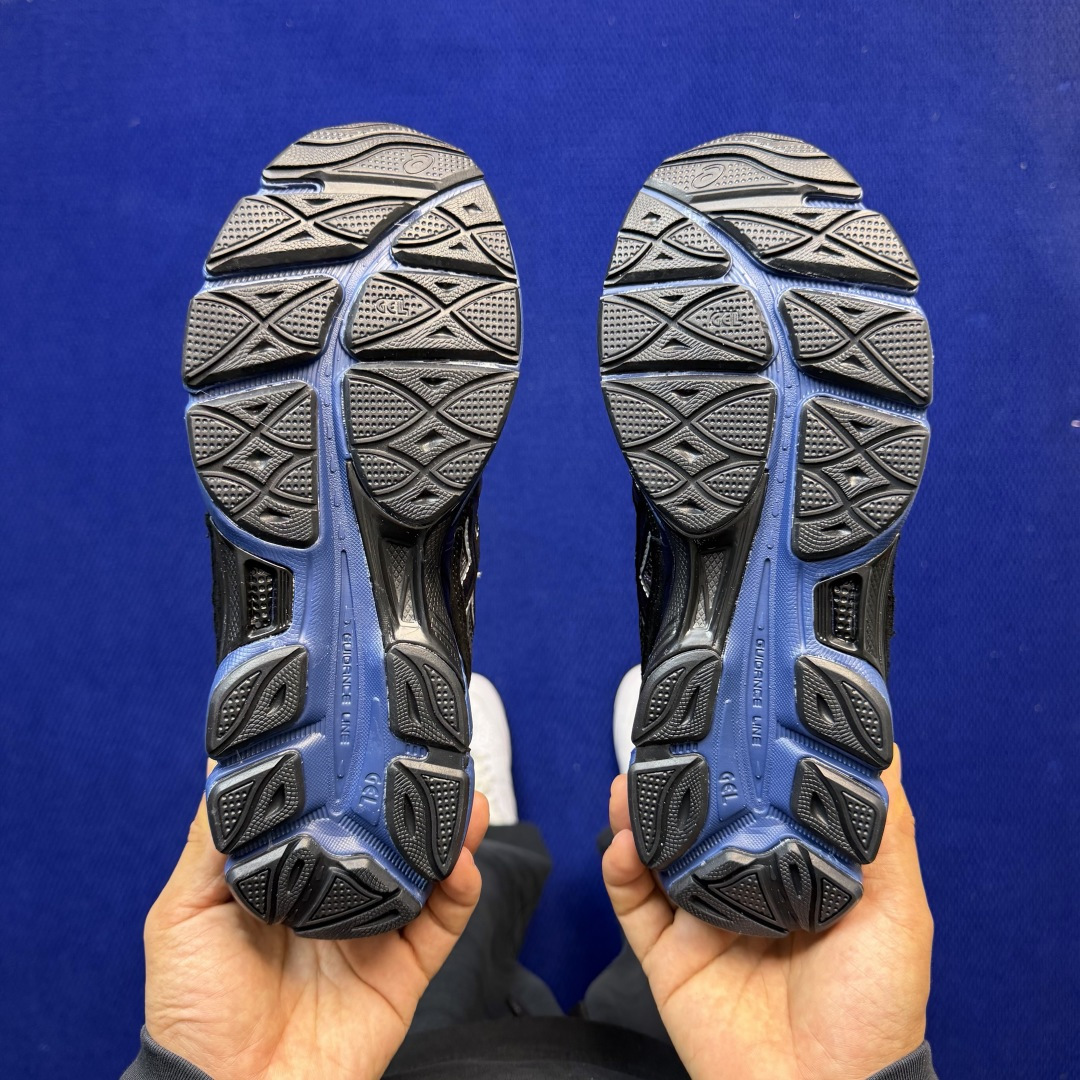 亚瑟士ASICS GEL-NYC系列 复古休闲鞋第12色:1203A616-001 黑蓝尺码：36-46