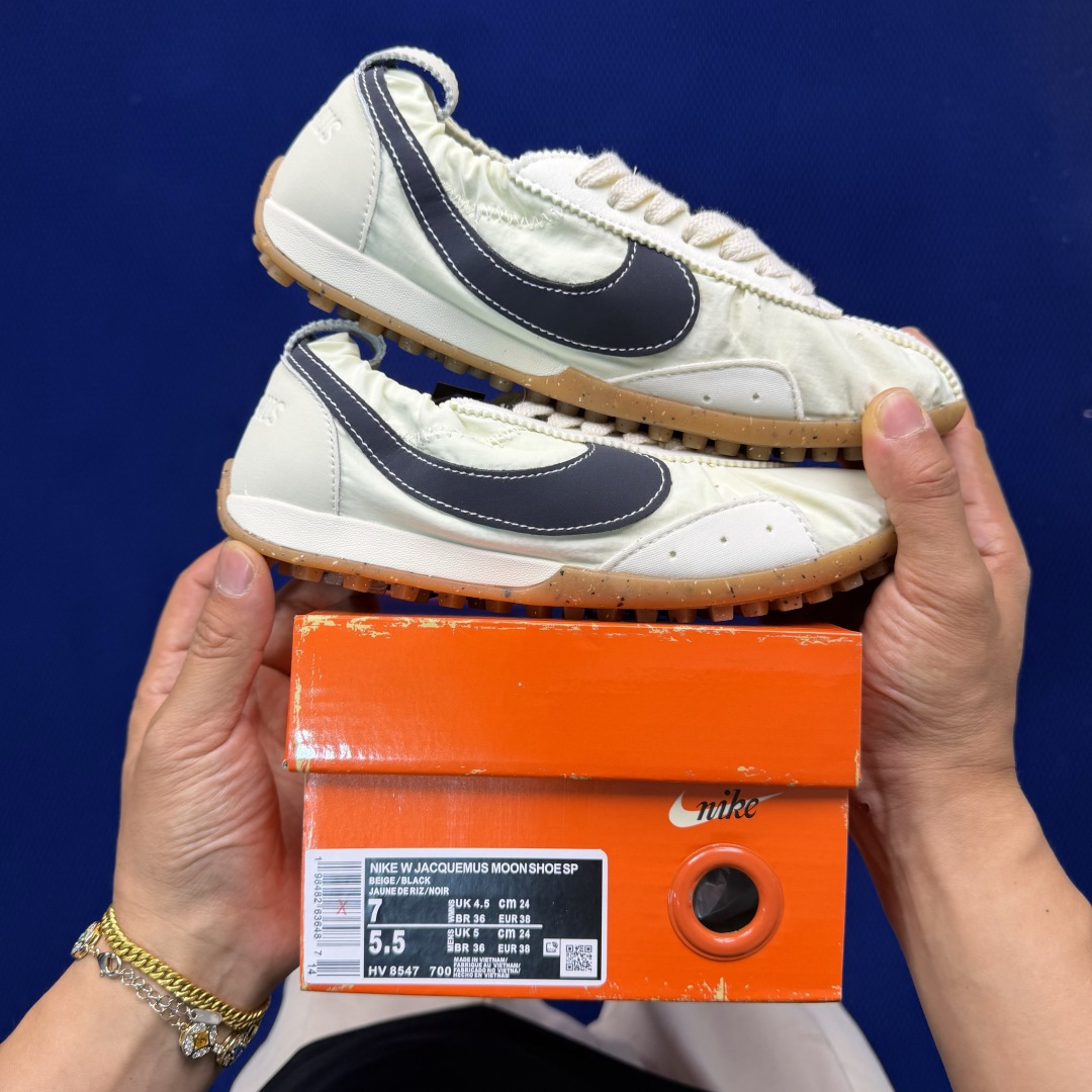 联名款薄底华夫鞋！Jacquemus x Nike Moon Shoe SP正确RB+MD组合大底！货号