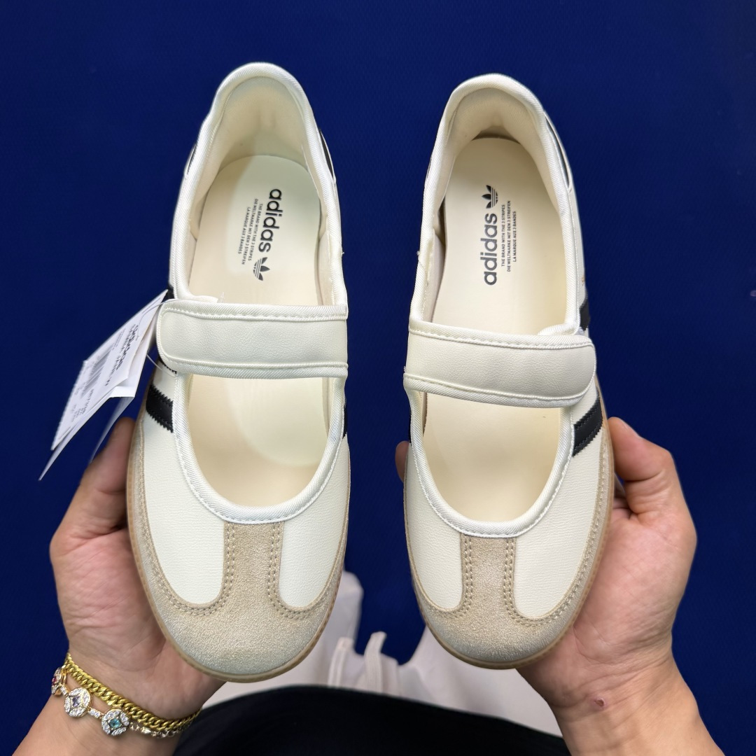 Adidas Originals Samba Jane 桑巴德训 玛丽珍舞鞋货号：JR7338 米黄色尺
