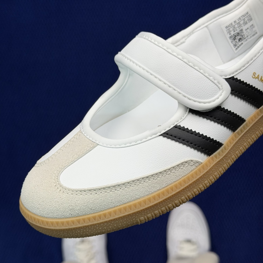 Adidas Originals Samba Jane 桑巴德训 玛丽珍舞鞋货号：JR1402 白色尺码
