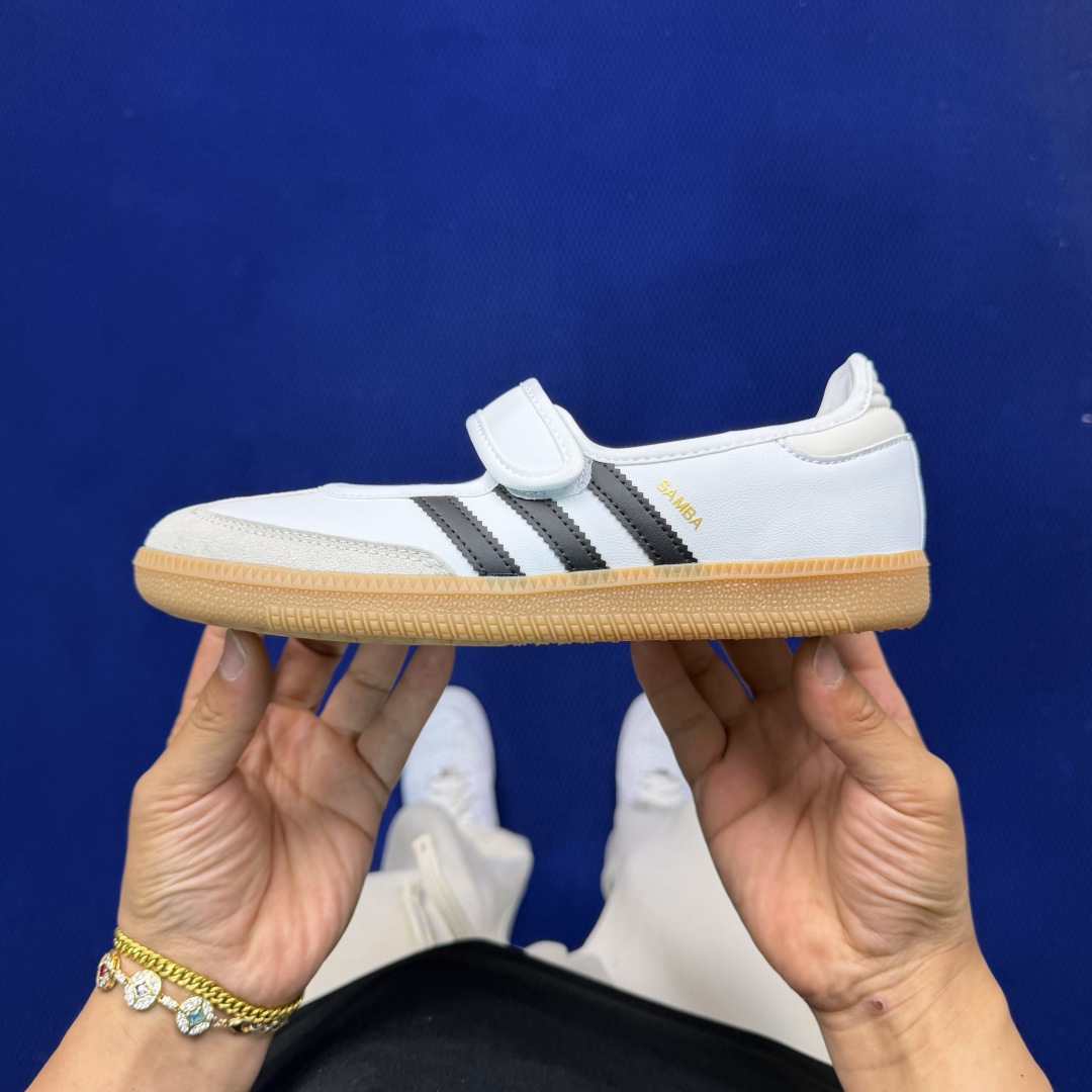 Adidas Originals Samba Jane 桑巴德训 玛丽珍舞鞋货号：JR1402 白色尺码