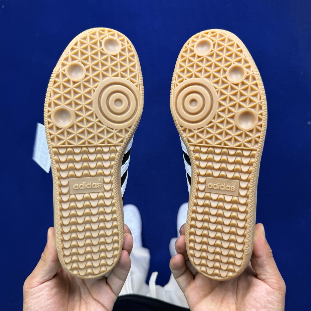 Adidas Originals Samba Jane 桑巴德训 玛丽珍舞鞋货号：JQ6445 黑色尺码