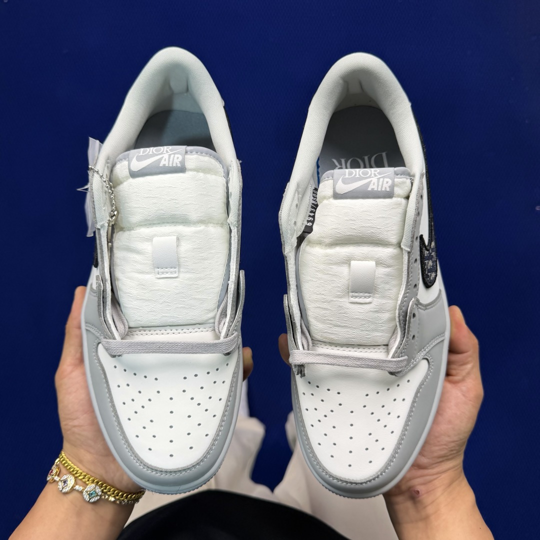 性价比头层aj1！低帮第43色！Nike Air Jordan 1 low 低帮 Dior联名货号CN8