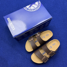 勃肯/博肯 Birkenstock Arizona 潮流柔软 舒适 防磨一字拖鞋真正软木塞大底!鞋底带颗 勃肯/博肯 Birkenstock Arizona 潮流柔软 舒适 防磨一字拖鞋真正软木塞大底!鞋底带颗