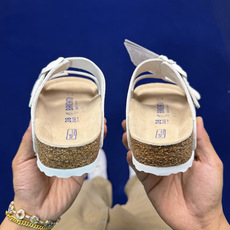 勃肯/博肯 Birkenstock Arizona 潮流柔软 舒适 防磨一字拖鞋真正软木塞大底!鞋底带颗 勃肯/博肯 Birkenstock Arizona 潮流柔软 舒适 防磨一字拖鞋真正软木塞大底!鞋底带颗