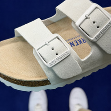 勃肯/博肯 Birkenstock Arizona 潮流柔软 舒适 防磨一字拖鞋真正软木塞大底!鞋底带颗 勃肯/博肯 Birkenstock Arizona 潮流柔软 舒适 防磨一字拖鞋真正软木塞大底!鞋底带颗