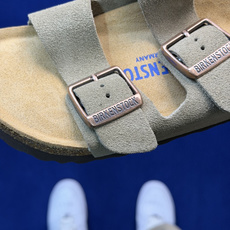 勃肯/博肯 Birkenstock Arizona 潮流柔软 舒适 防磨一字拖鞋真正软木塞大底!鞋底带颗 勃肯/博肯 Birkenstock Arizona 潮流柔软 舒适 防磨一字拖鞋真正软木塞大底!鞋底带颗