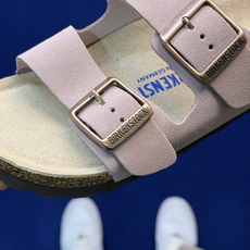 勃肯/博肯 Birkenstock Arizona 潮流柔软 舒适 防磨一字拖鞋真正软木塞大底!鞋底带颗 勃肯/博肯 Birkenstock Arizona 潮流柔软 舒适 防磨一字拖鞋真正软木塞大底!鞋底带颗