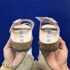 勃肯/博肯 Birkenstock Arizona 潮流柔软 舒适 防磨一字拖鞋真正软木塞大底!鞋底带颗 勃肯/博肯 Birkenstock Arizona 潮流柔软 舒适 防磨一字拖鞋真正软木塞大底!鞋底带颗