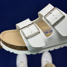 勃肯/博肯 Birkenstock Arizona 潮流柔软 舒适 防磨一字拖鞋真正软木塞大底!鞋底带颗 勃肯/博肯 Birkenstock Arizona 潮流柔软 舒适 防磨一字拖鞋真正软木塞大底!鞋底带颗