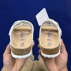 勃肯/博肯 Birkenstock Arizona 潮流柔软 舒适 防磨一字拖鞋真正软木塞大底!鞋底带颗 勃肯/博肯 Birkenstock Arizona 潮流柔软 舒适 防磨一字拖鞋真正软木塞大底!鞋底带颗