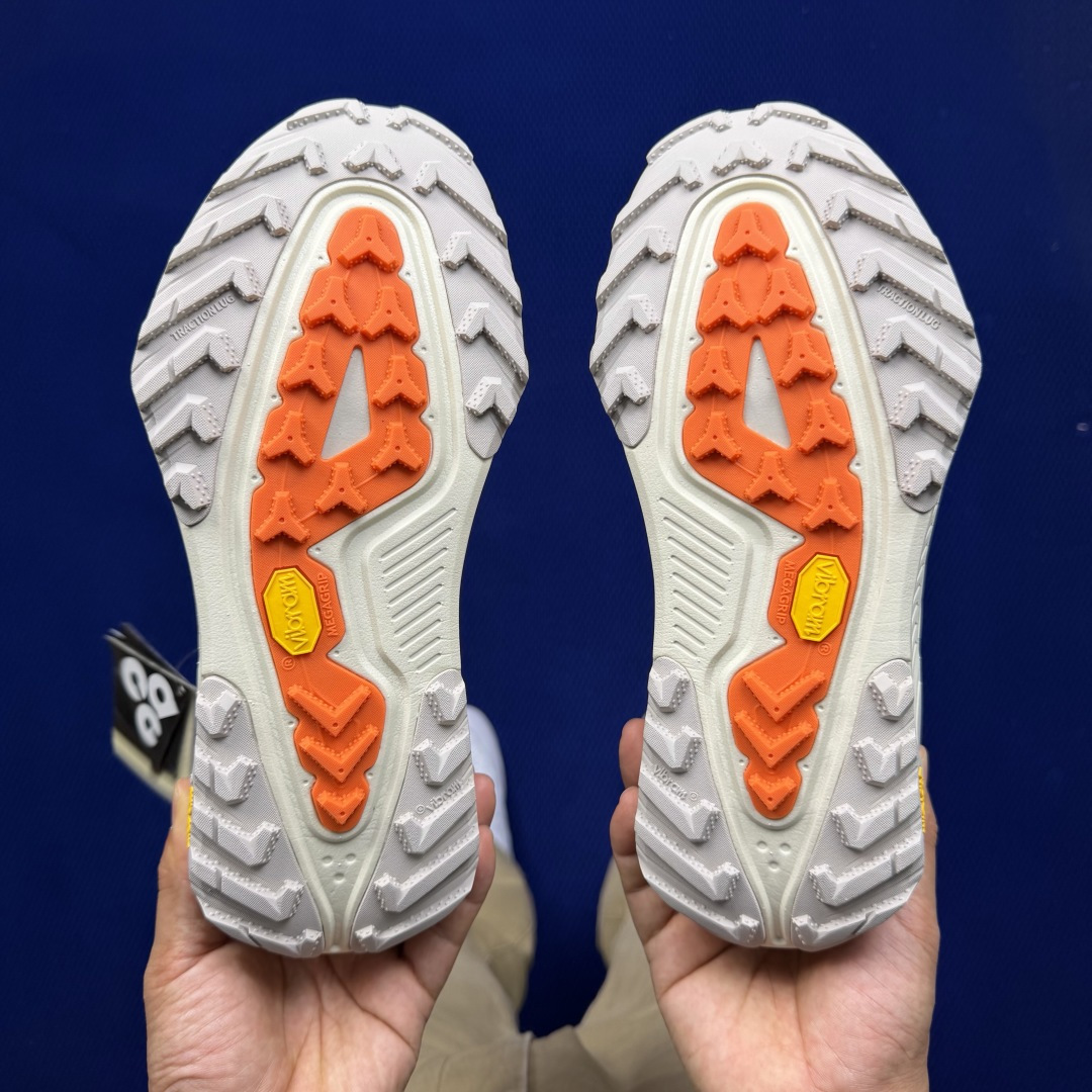 Nike ACG Zegama 越野跑鞋 第2色:米灰货号：HV8113-200尺码：36-45带半码