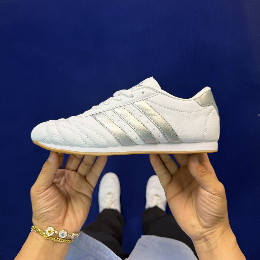 adidas originals Taekwondo 跆拳道训练鞋第5色:白银色JS1192 尺码：36