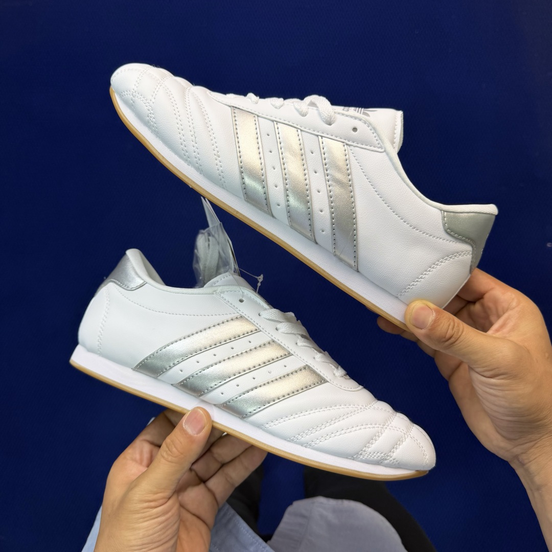 adidas originals Taekwondo 跆拳道训练鞋第5色:白银色JS1192 尺码：36