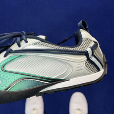 Balenciaga巴黎世家 25代Radar 圆头系带 做旧效果 低帮 生活休闲鞋 男款货号: WST Balenciaga巴黎世家 25代Radar 圆头系带 做旧效果 低帮 生活休闲鞋 男款货号: WST