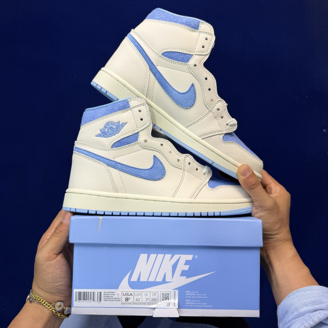 性价比头层aj1高帮！长期补货Nike Air Jordan 1 high第52色: 麂皮蓝色货号：FD