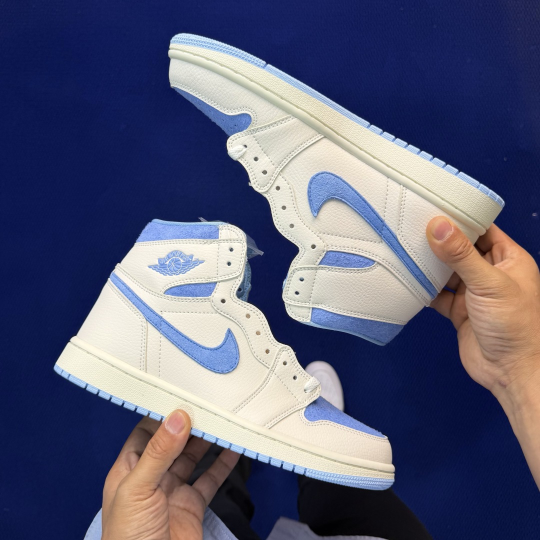 性价比头层aj1高帮！长期补货Nike Air Jordan 1 high第52色: 麂皮蓝色货号：FD