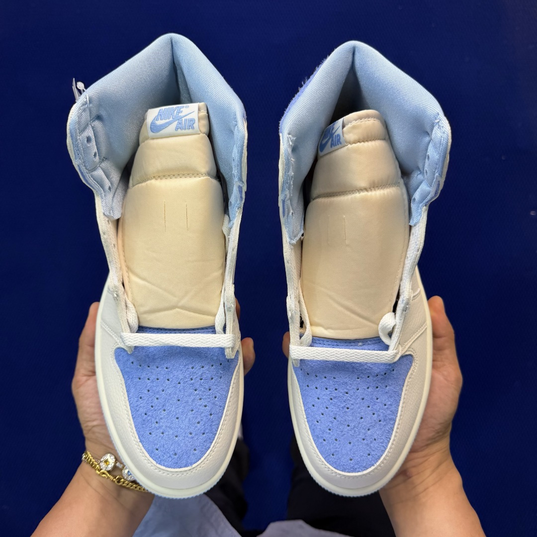 性价比头层aj1高帮！长期补货Nike Air Jordan 1 high第52色: 麂皮蓝色货号：FD