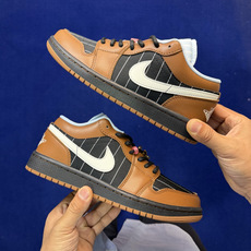 主推价格优势私DF版 顶级性价比低帮!第183色:深棕色Air Jordan AJ1 Low 低帮系列鞋 主推价格优势私DF版 顶级性价比低帮!第183色:深棕色Air Jordan AJ1 Low 低帮系列鞋