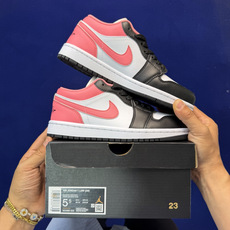 主推价格优势私DF版 顶级性价比低帮!第185色:白粉Air Jordan AJ1 Low 低帮系列鞋型 主推价格优势私DF版 顶级性价比低帮!第185色:白粉Air Jordan AJ1 Low 低帮系列鞋型
