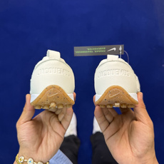 联名款薄底华夫鞋!第5色:米白色Jacquemus x Nike Moon Shoe SP正确RB+MD 联名款薄底华夫鞋!第5色:米白色Jacquemus x Nike Moon Shoe SP正确RB+MD