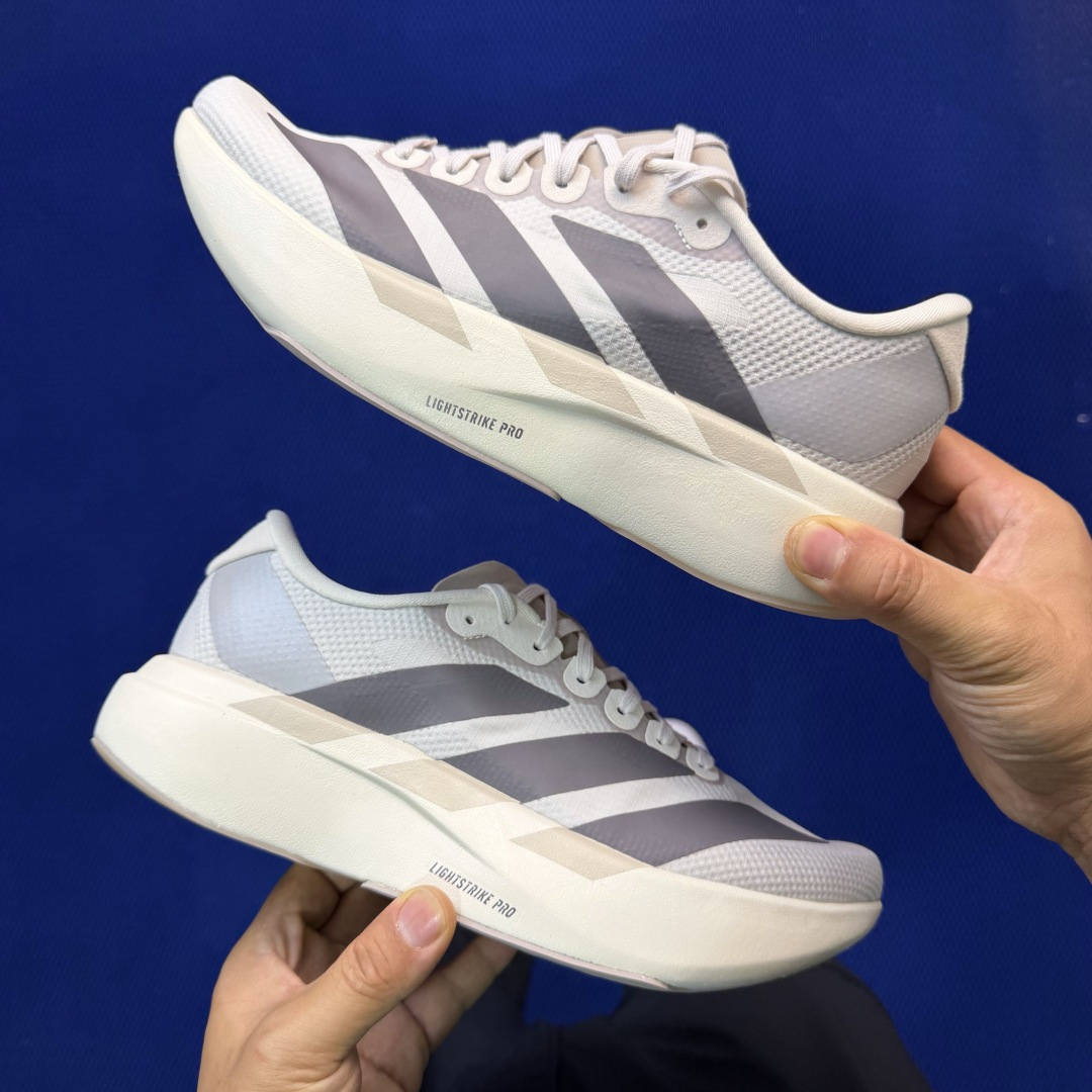 新版 AD Adizero Evo SL 阿迪达斯马拉松跑步鞋轻量Q弹缓震跑鞋新体验！第35色:灰褐色货