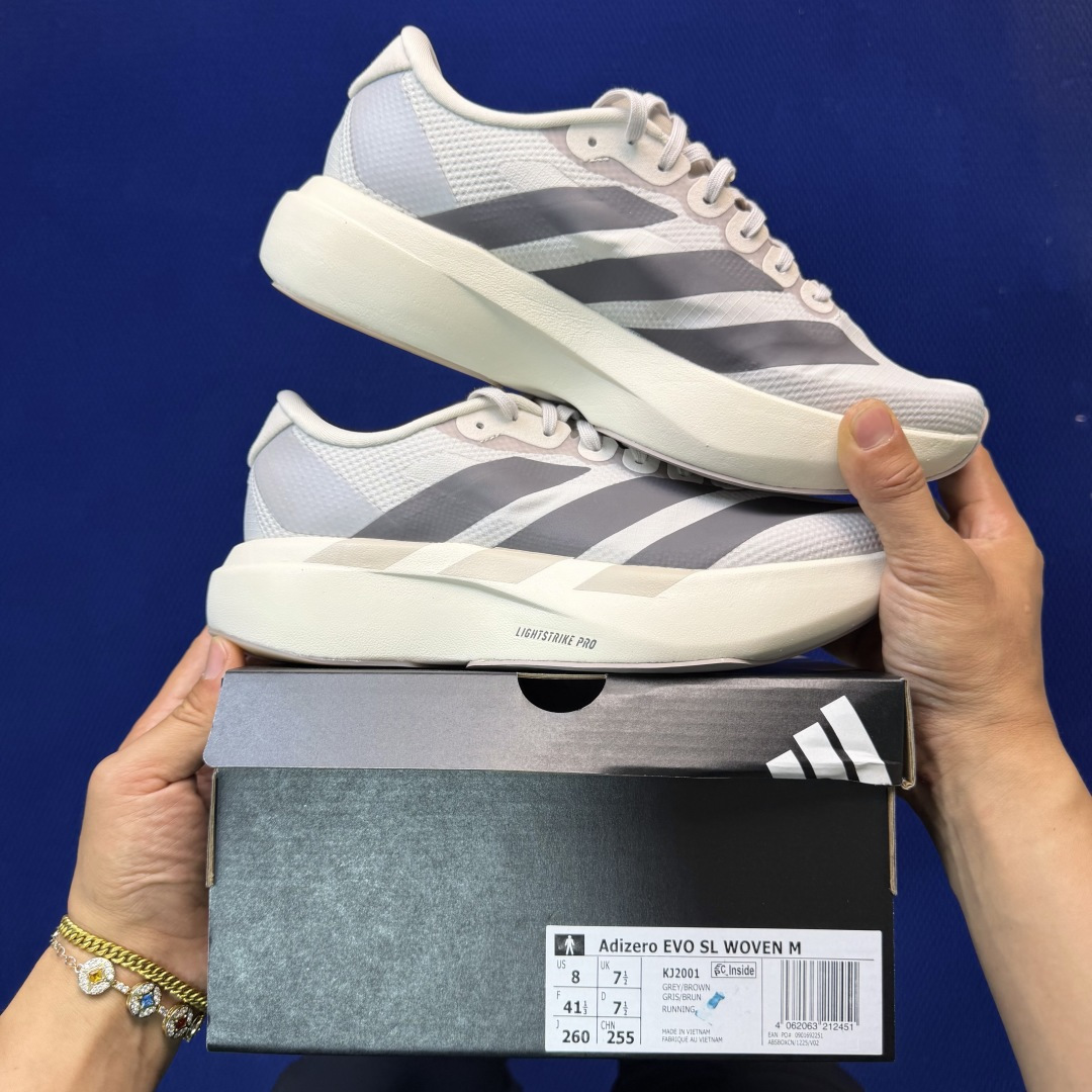 新版 AD Adizero Evo SL 阿迪达斯马拉松跑步鞋轻量Q弹缓震跑鞋新体验！第35色:灰褐色货