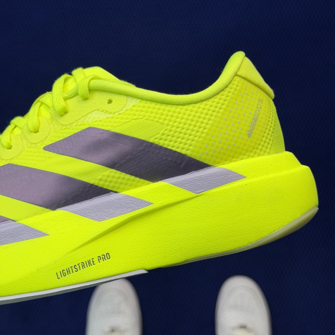 新版 AD Adizero Evo SL 阿迪达斯马拉松跑步鞋轻量Q弹缓震跑鞋新体验！第36色:荧光绿货