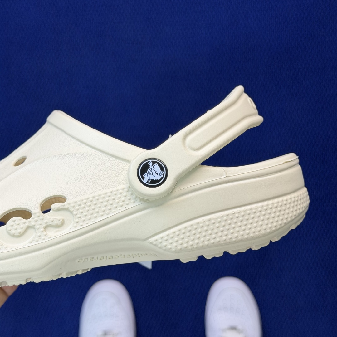 Crocs卡骆驰 洞洞鞋 贝雅经典6色！骨白原厂数据复模，双层注塑尺码：M4-M10 / 36-44M3