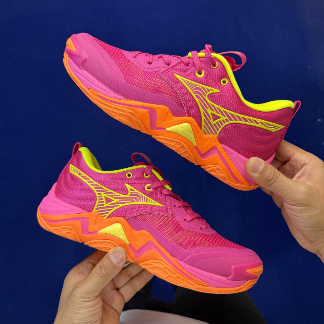 外贸爆款 美津侬训练鞋 第11色！Mizuno WAVE MOMENTUM ELITE 低帮 训练鞋货号