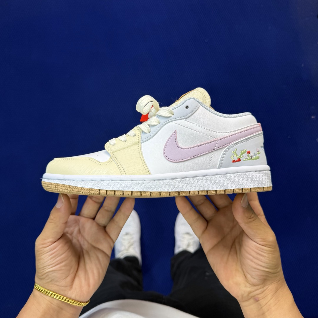 主推价格优势私DF版 顶级性价比低帮！第187色:蘑菇🍄白刺绣Air Jordan AJ1 Low 低帮