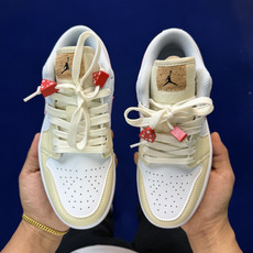主推价格优势私DF版 顶级性价比低帮!第187色:蘑菇🍄白刺绣Air Jordan AJ1 Low 低帮 主推价格优势私DF版 顶级性价比低帮!第187色:蘑菇🍄白刺绣Air Jordan AJ1 Low 低帮