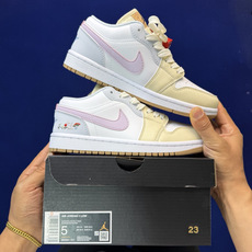 主推价格优势私DF版 顶级性价比低帮!第187色:蘑菇🍄白刺绣Air Jordan AJ1 Low 低帮 主推价格优势私DF版 顶级性价比低帮!第187色:蘑菇🍄白刺绣Air Jordan AJ1 Low 低帮