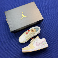 主推价格优势私DF版 顶级性价比低帮!第187色:蘑菇🍄白刺绣Air Jordan AJ1 Low 低帮 主推价格优势私DF版 顶级性价比低帮!第187色:蘑菇🍄白刺绣Air Jordan AJ1 Low 低帮
