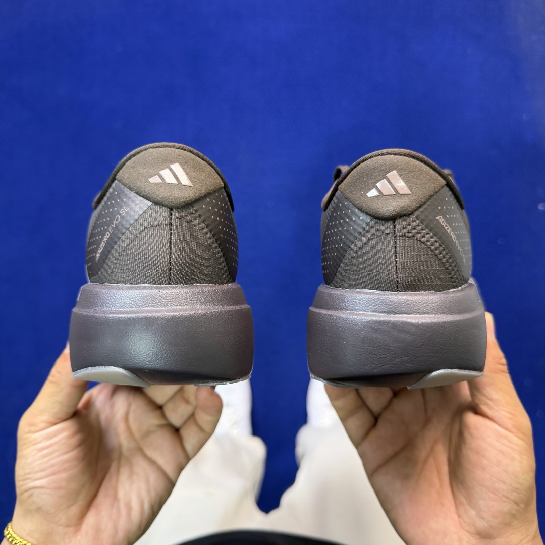 新版 AD Adizero Evo SL 阿迪达斯马拉松跑步鞋轻量Q弹缓震跑鞋新体验！第37色:褐色货号