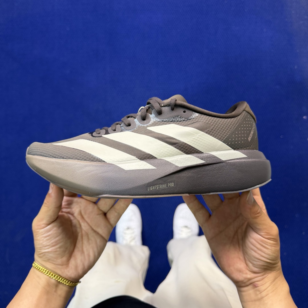 新版 AD Adizero Evo SL 阿迪达斯马拉松跑步鞋轻量Q弹缓震跑鞋新体验！第37色:褐色货号