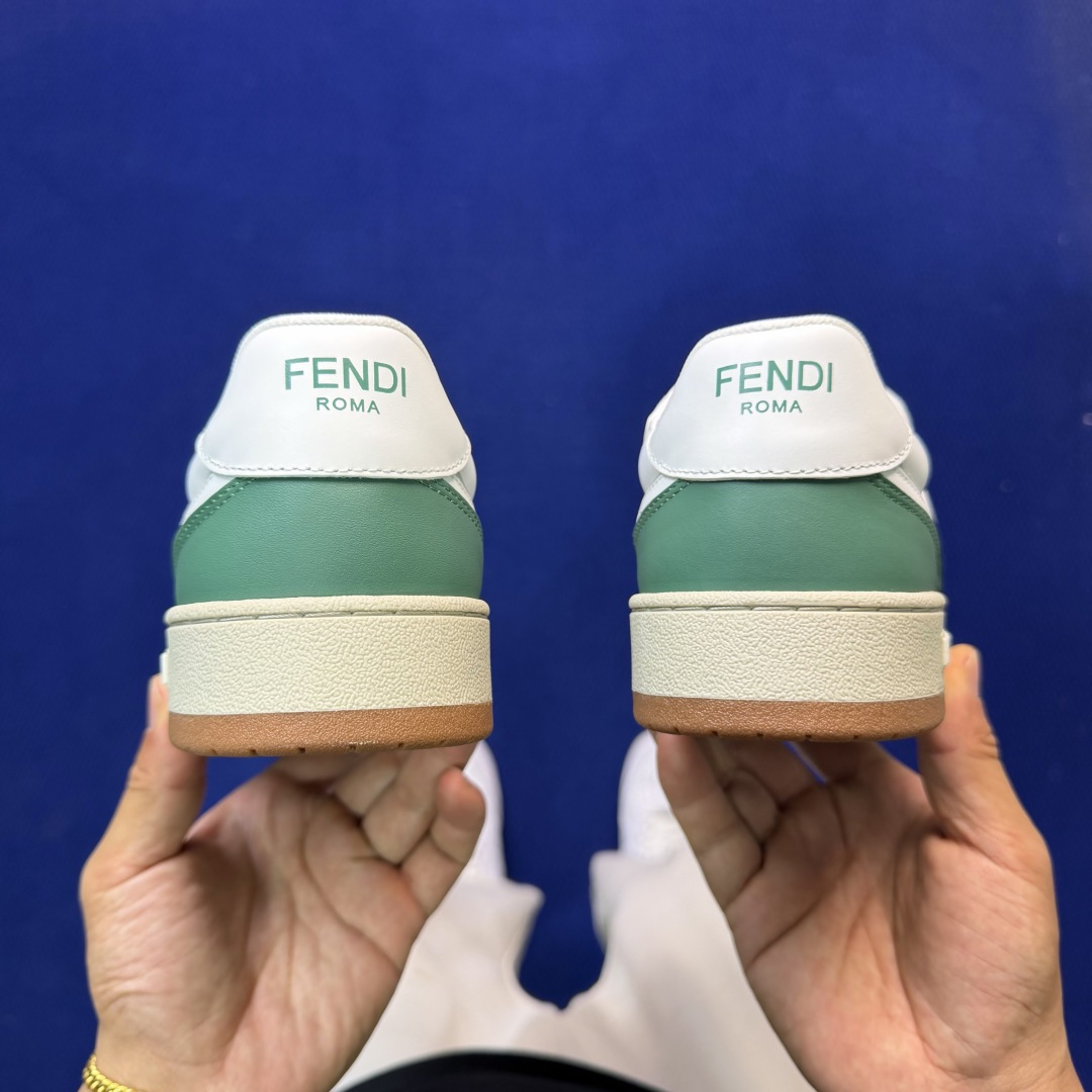 Fendi芬迪情侣款板鞋41色！#全身20几个细节点全部做到一致还原 吊打市面所有版本 独家原装套装配件