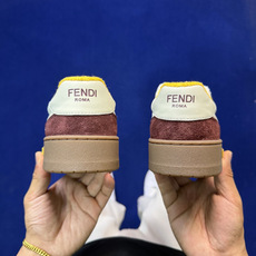Fendi芬迪情侣款板鞋41色!#全身20几个细节点全部做到一致还原 吊打市面所有版本 独家原装套装配件 Fendi芬迪情侣款板鞋41色!#全身20几个细节点全部做到一致还原 吊打市面所有版本 独家原装套装配件