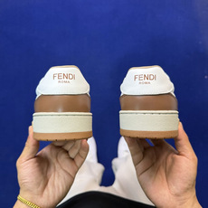 Fendi芬迪情侣款板鞋41色!#全身20几个细节点全部做到一致还原 吊打市面所有版本 独家原装套装配件 Fendi芬迪情侣款板鞋41色!#全身20几个细节点全部做到一致还原 吊打市面所有版本 独家原装套装配件
