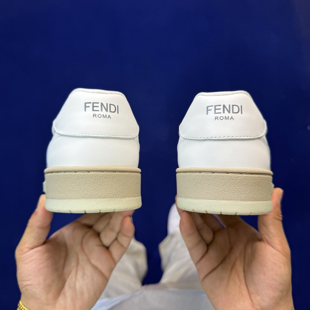 Fendi芬迪情侣款板鞋41色！#全身20几个细节点全部做到一致还原 吊打市面所有版本 独家原装套装配件
