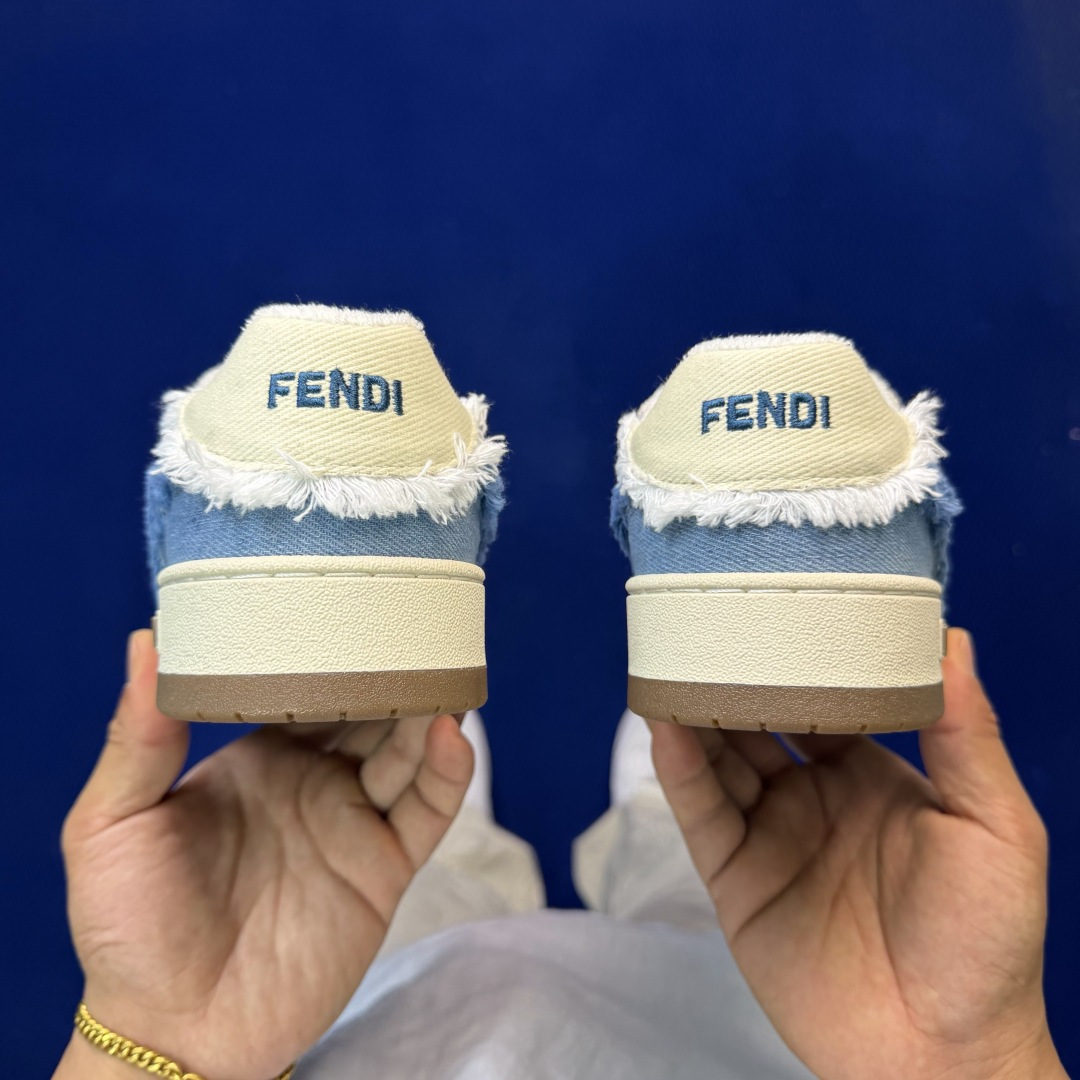 Fendi芬迪情侣款板鞋41色！#全身20几个细节点全部做到一致还原 吊打市面所有版本 独家原装套装配件