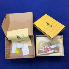Fendi芬迪情侣款板鞋41色!#全身20几个细节点全部做到一致还原 吊打市面所有版本 独家原装套装配件 Fendi芬迪情侣款板鞋41色!#全身20几个细节点全部做到一致还原 吊打市面所有版本 独家原装套装配件