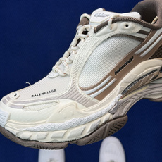 Balenciaga巴黎世家 Triple S .2 Gradient该有的材料配置、做工工艺和配套配件 Balenciaga巴黎世家 Triple S .2 Gradient该有的材料配置、做工工艺和配套配件