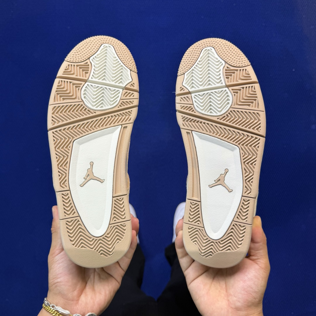顶级性价比 aj4系列：米棕色全头层纯原大厂品质！货号：HV0823-200 尺码36-45带半码