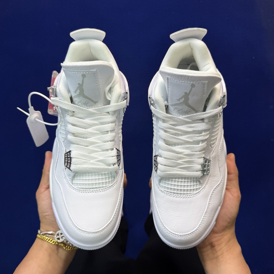 顶级性价比 aj4系列：纯白银全头层纯原大厂品质！货号：-100 尺码40-47.5带半码