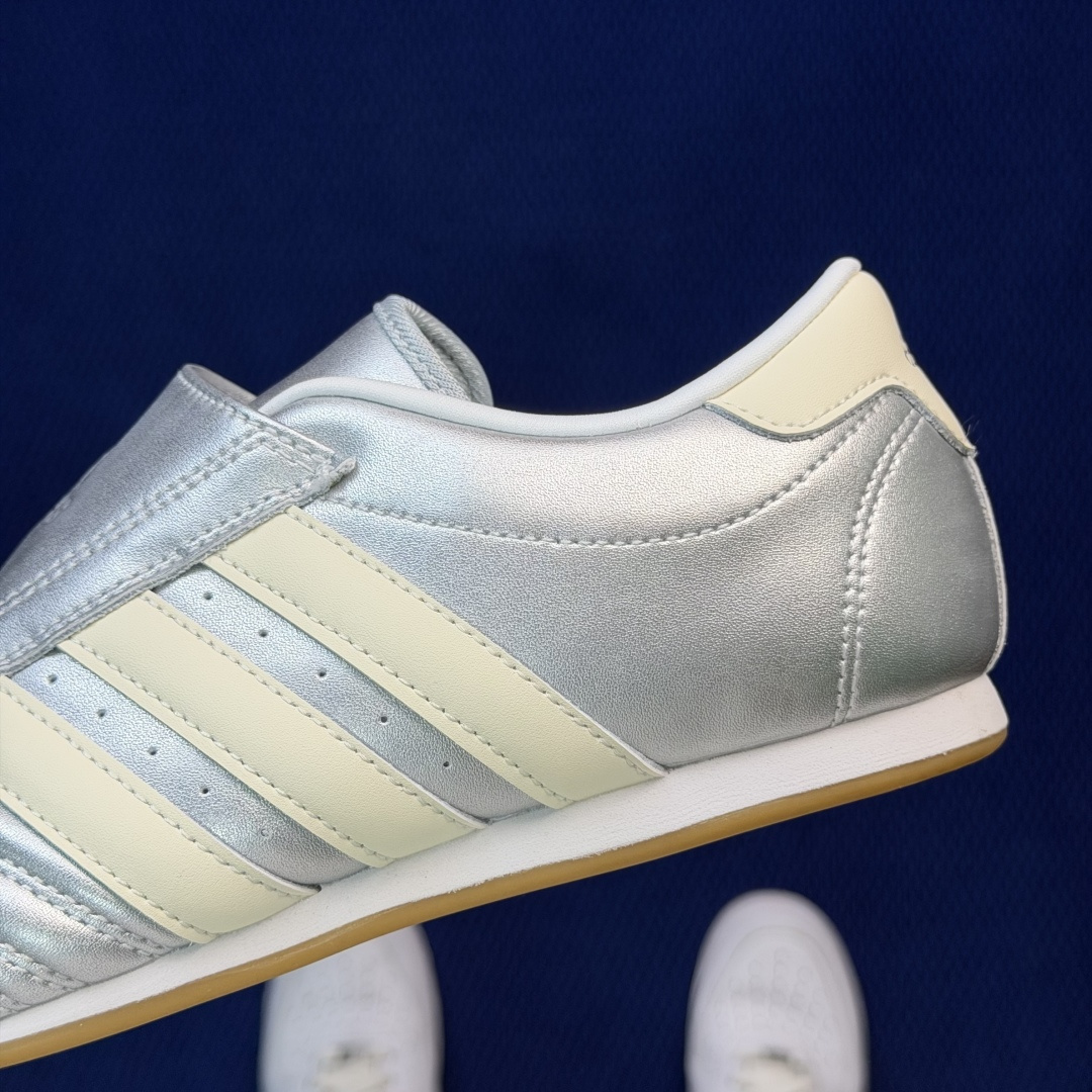 adidas originals Taekwondo 跆拳道训练鞋第6色:金属银JS4023 尺码：36