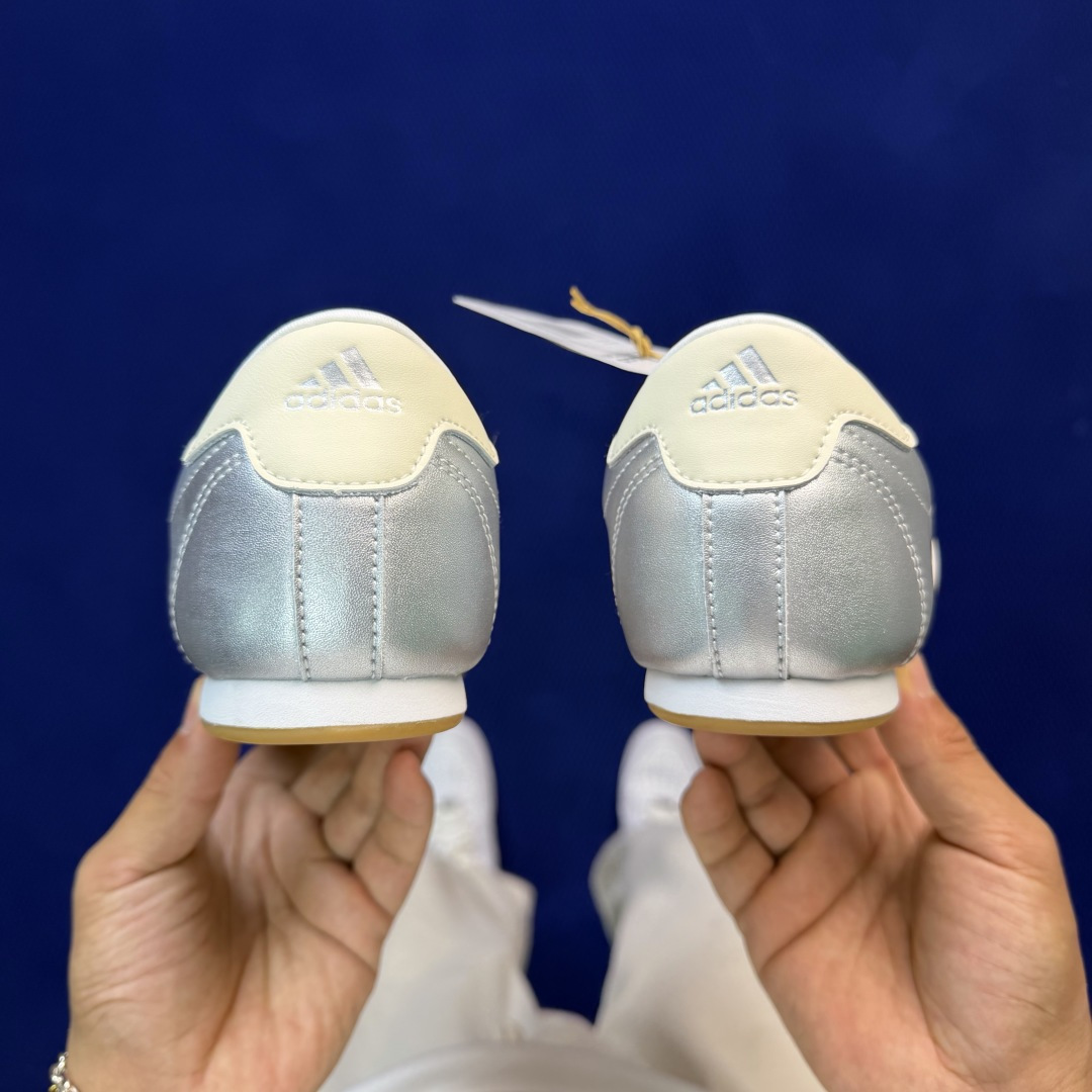 adidas originals Taekwondo 跆拳道训练鞋第6色:金属银JS4023 尺码：36