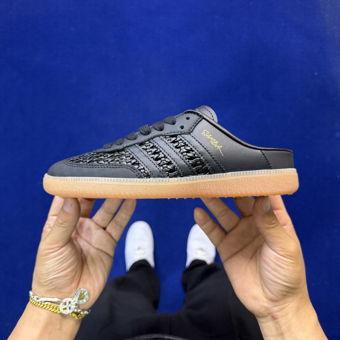 桑巴德训拖鞋一脚蹬 两色出货！adidas originals Samba OG MULE 包头拖鞋 黑