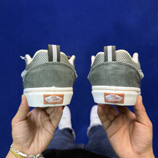虎扑版!Vans Knu-Skool 低帮 KK04纯原级别外贸订单!万斯经典 硫化帆布板鞋 粗宽立体标 虎扑版!Vans Knu-Skool 低帮 KK04纯原级别外贸订单!万斯经典 硫化帆布板鞋 粗宽立体标