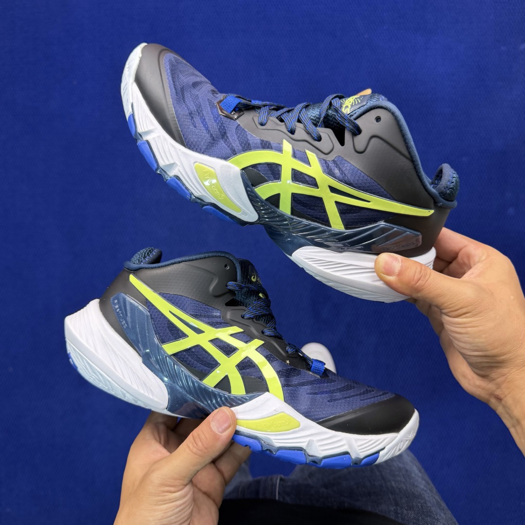 亚瑟士中帮排球🏐训练鞋！Asics Metarise 1.0树脂加工的网眼材料的鞋面结构为脚的运动提供了